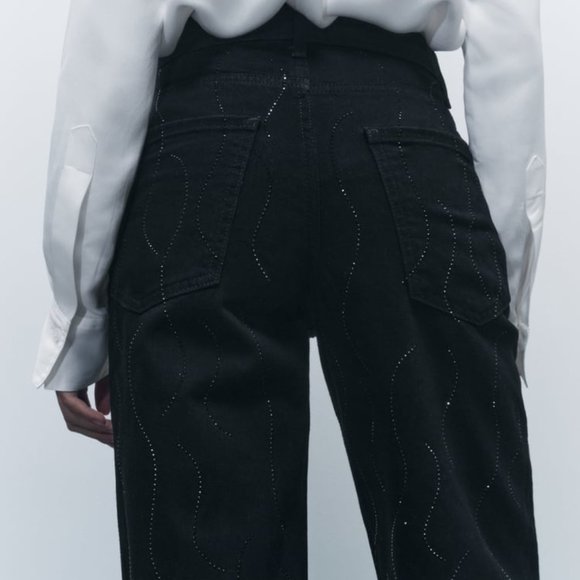NWT STRAIGHT CUT MID- HIGH RISE RHINESTONE BLACK JEANS ZW COLLECTION - Picture 1 of 10